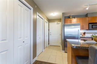 Photo 21: 902 2225 HOLDOM Avenue in Burnaby: Central BN Condo for sale in "Legacy Towers" (Burnaby North)  : MLS®# R2463125