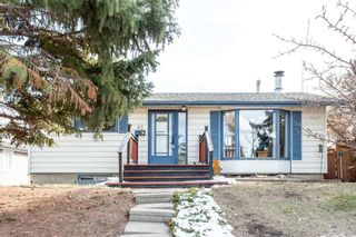 Main Photo: 63 Fenton Road SE in Calgary: Fairview Detached for sale : MLS®# A2124386
