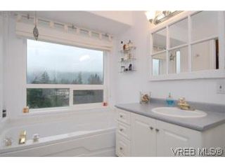 Photo 8: 2462 Prospector Way in VICTORIA: La Florence Lake House for sale (Langford)  : MLS®# 491753