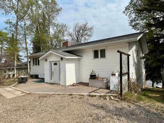 Photo 3: 13815 GOLF COURSE Road in Charlie Lake: Fort St. John - Rural W 100th House for sale (Fort St. John)  : MLS®# R2777131