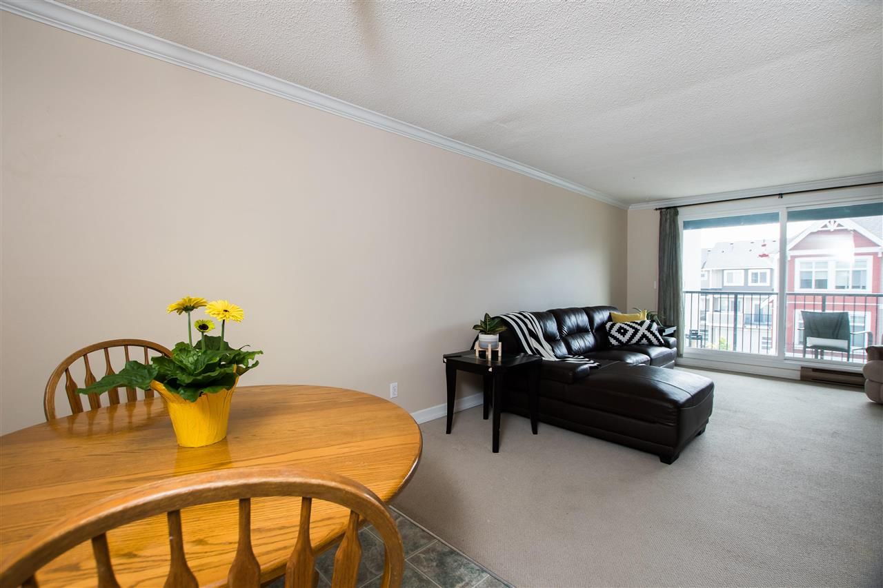 Photo 3: Photos: 204 4926 48 Avenue in Delta: Ladner Elementary Condo for sale in "LADNER PLACE" (Ladner)  : MLS®# R2580261