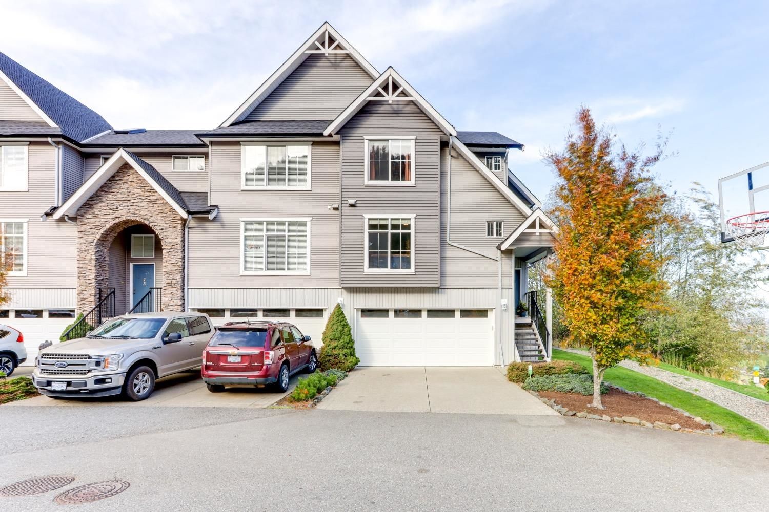 Main Photo: 71 5965 JINKERSON Road in Chilliwack: Promontory Townhouse for sale in "Eagleview Ridge" (Sardis)  : MLS®# R2630037