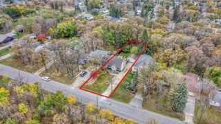 Photo 2: 232 Chalfont Road in Winnipeg: Charleswood Residential for sale (1G)  : MLS®# 202327025