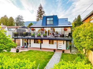 Main Photo: 1373 HAYWOOD AVENUE in West Vancouver: Ambleside House for sale : MLS®# R2786086