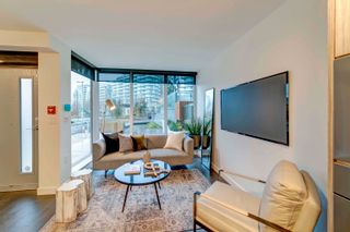 Photo 6: 208 W 1ST Avenue in Vancouver: False Creek Townhouse for sale in "Avenue One" (Vancouver West)  : MLS®# R2727093