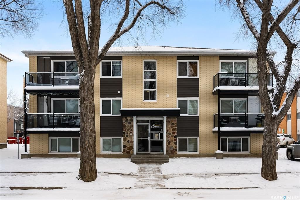 Main Photo: 3 2157 Rae Street in Regina: Cathedral RG Residential for sale : MLS®# SK956162