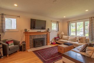 Photo 3: 887 Bank St in Victoria: Vi Fairfield East House for sale : MLS®# 919580