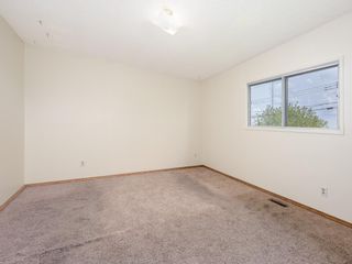 Photo 16: 5924 Trollinger Street NE in Calgary: Thorncliffe Semi Detached (Half Duplex) for sale : MLS®# A2048779