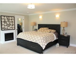Photo 11: 2320 Nicklaus Dr in VICTORIA: La Bear Mountain House for sale (Langford)  : MLS®# 724726