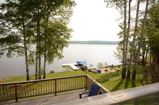 Photo 4: 13204 Lakeshore Drive in Charlie Lake: House for sale