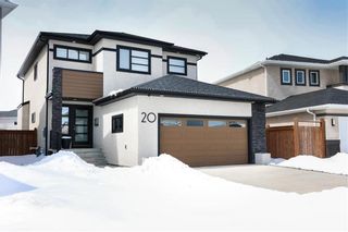 Photo 1: 20 Kelly Place in Winnipeg: Charleswood Residential for sale (1H)  : MLS®# 202304191
