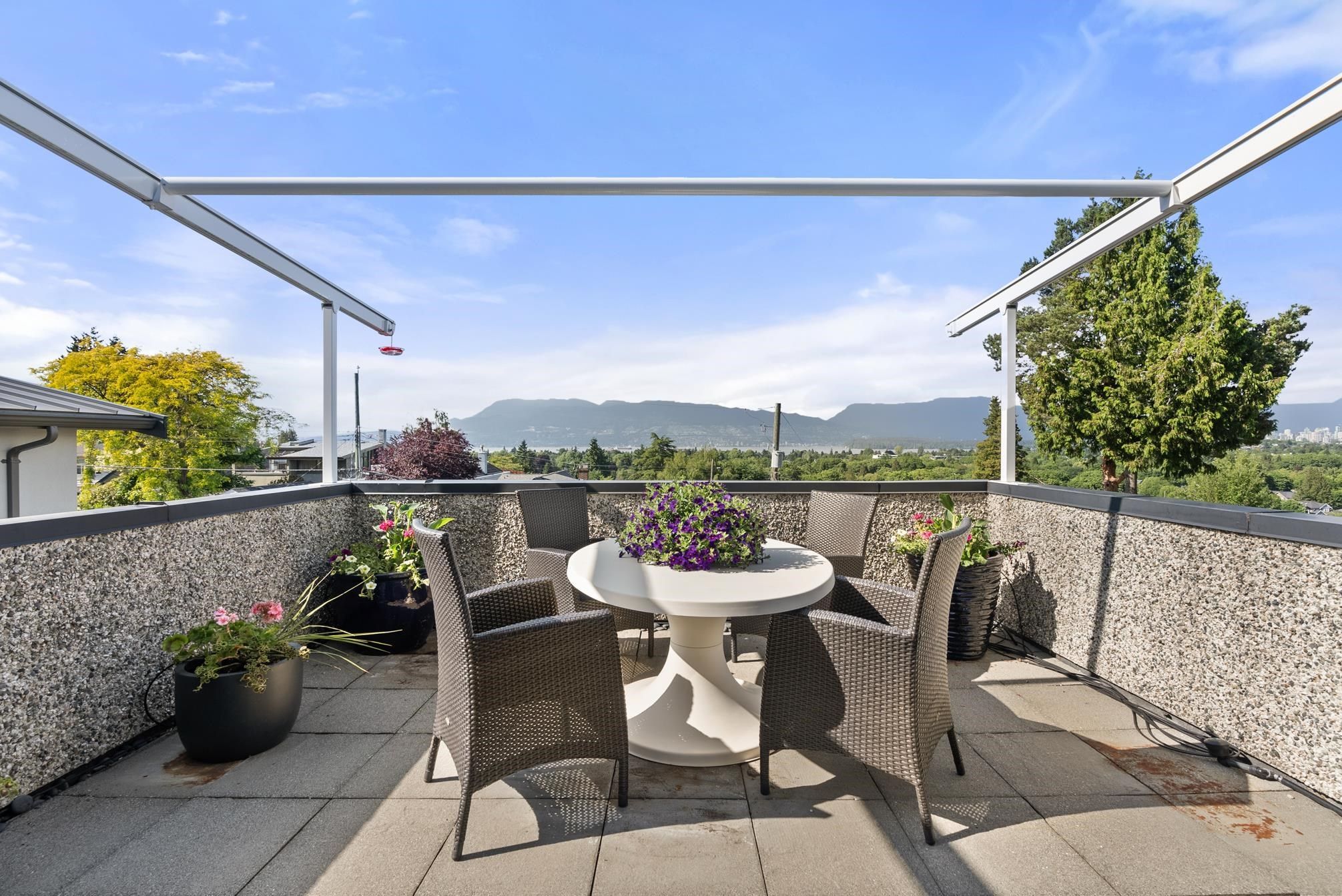 Main Photo: 3335 W 19TH Avenue in Vancouver: Dunbar House for sale (Vancouver West)  : MLS®# R2790544