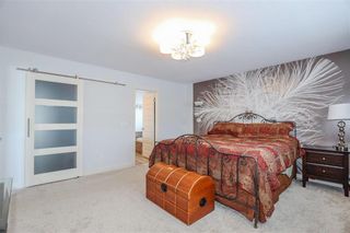 Photo 35: 23 Manipogo Bay in Winnipeg: South Pointe Residential for sale (1R)  : MLS®# 202304287