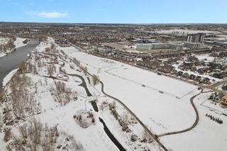 Photo 37: 24 Quarry Lane SE in Calgary: Douglasdale/Glen Row/Townhouse for sale : MLS®# A2033404