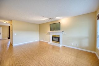 Photo 4: 4307 17 Avenue NW in Calgary: Montgomery Semi Detached (Half Duplex) for sale : MLS®# A1252516