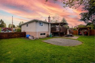 Photo 2: 4038 Hodgson Pl in Saanich: SE Lake Hill House for sale (Saanich East)  : MLS®# 902082