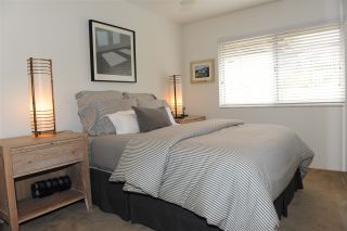 Photo 11: SAN DIEGO Condo for sale : 2 bedrooms : 4412 Collwood Ln