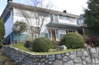 Photo 1: 660 BLUERIDGE AVENUE in NORTH VANCOUVER: Canyon Heights NV House for sale (North Vancouver)  : MLS®# R2035176