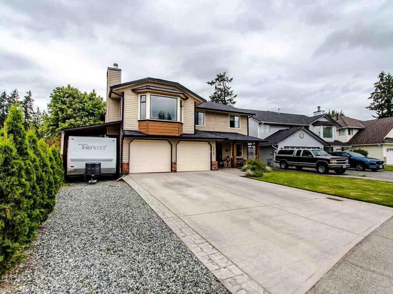 Main Photo: 5065 209 Street in Langley: Langley City House for sale : MLS®# R2483162