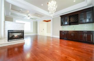 Photo 2: 8094 GILLEY AVENUE in Burnaby: South Slope House for sale (Burnaby South)  : MLS®# R2233466
