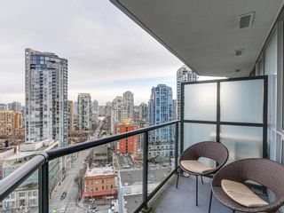 Photo 9: 1801 1212 Howe in Vancouver: Downtown VW Condo for sale (Vancouver West)  : MLS®# R2130353