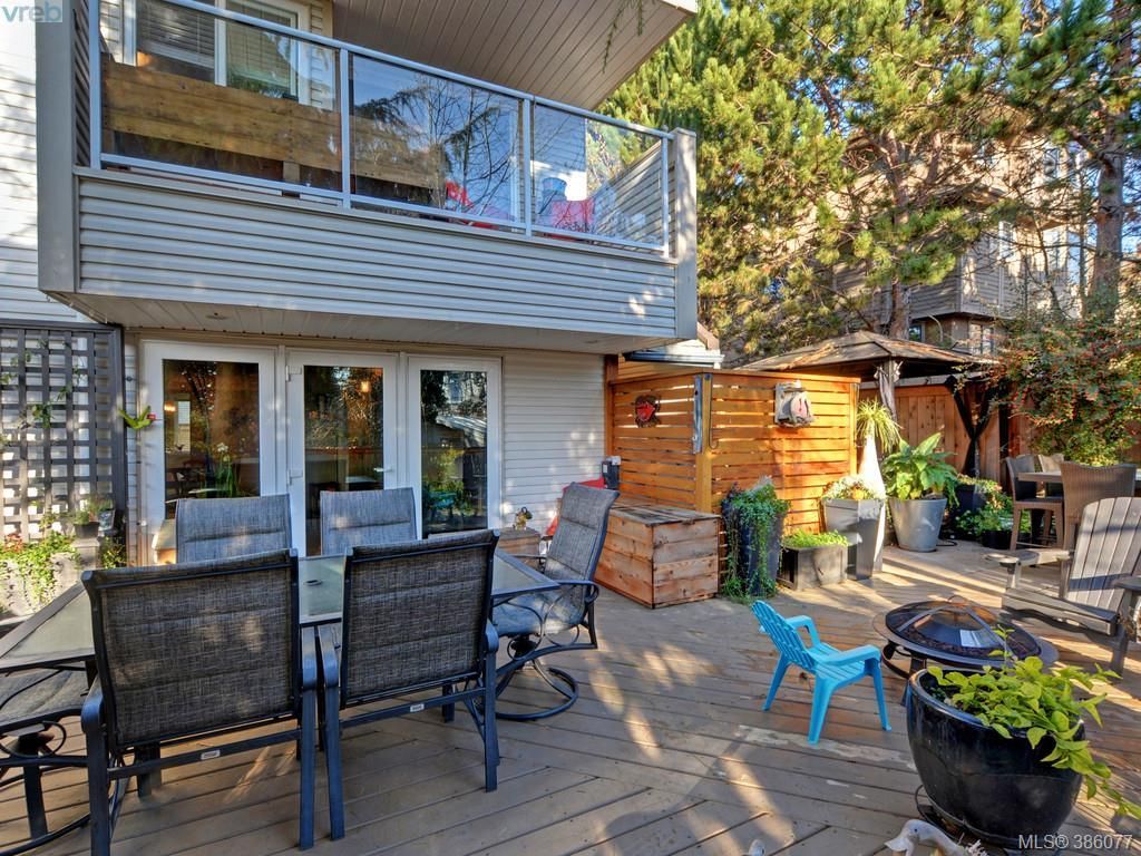 Main Photo: 7 331 Robert St in VICTORIA: VW Victoria West Row/Townhouse for sale (Victoria West)  : MLS®# 775812