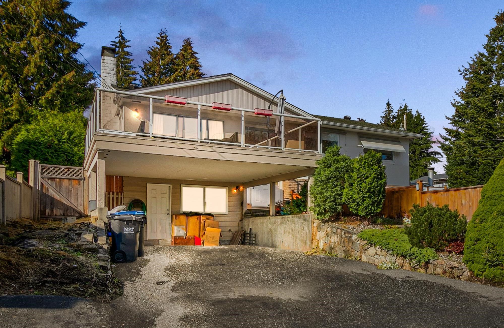 Main Photo: 1516 EASTERN Drive in Port Coquitlam: Mary Hill House for sale : MLS®# R2736046