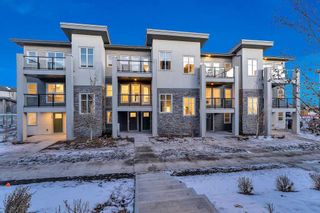 Photo 3: 58 Spring Creek Common SW in Calgary: Springbank Hill Row/Townhouse for sale : MLS®# A2098145
