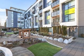Photo 17: 406 3038 ST GEORGE Street in Port Moody: Port Moody Centre Condo for sale : MLS®# R2853981