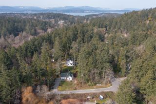 Photo 1: 1323 Laurel Rd in North Saanich: NS Lands End House for sale : MLS®# 926257