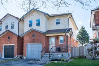 Photo 1: 19 Turnberry Crescent in Clarington: Courtice House (2-Storey) for sale : MLS®# E8241720