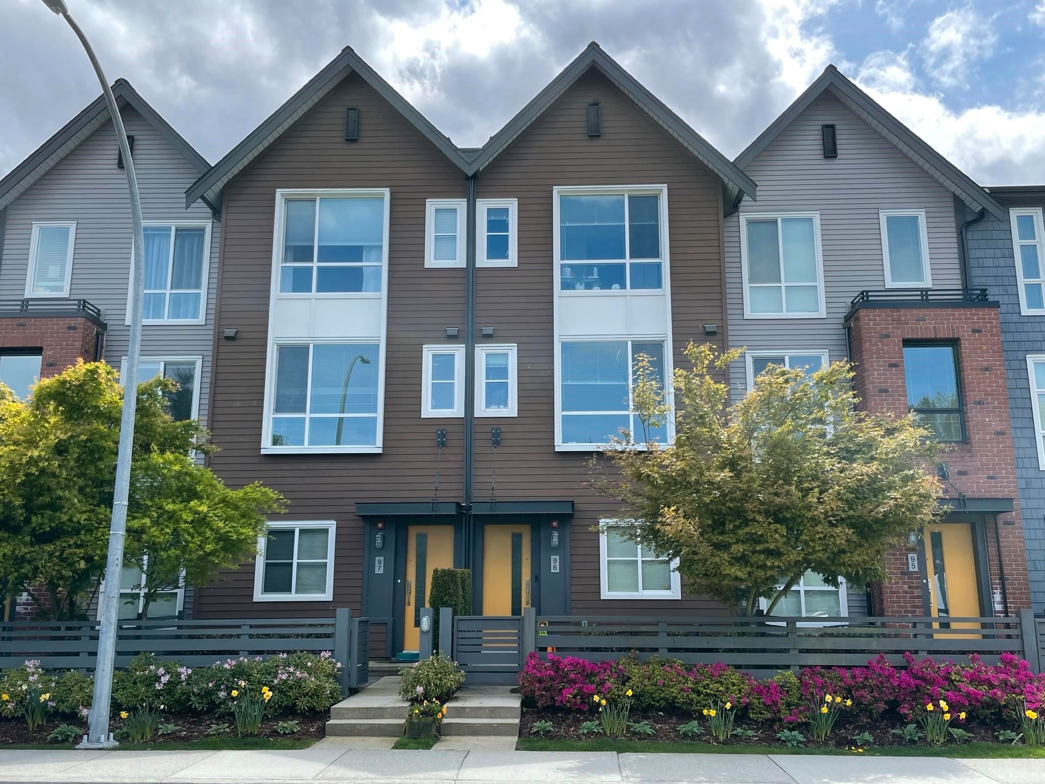 Main Photo: 96 2380 RANGER Lane in Port Coquitlam: Riverwood Townhouse for sale : MLS®# R2719231