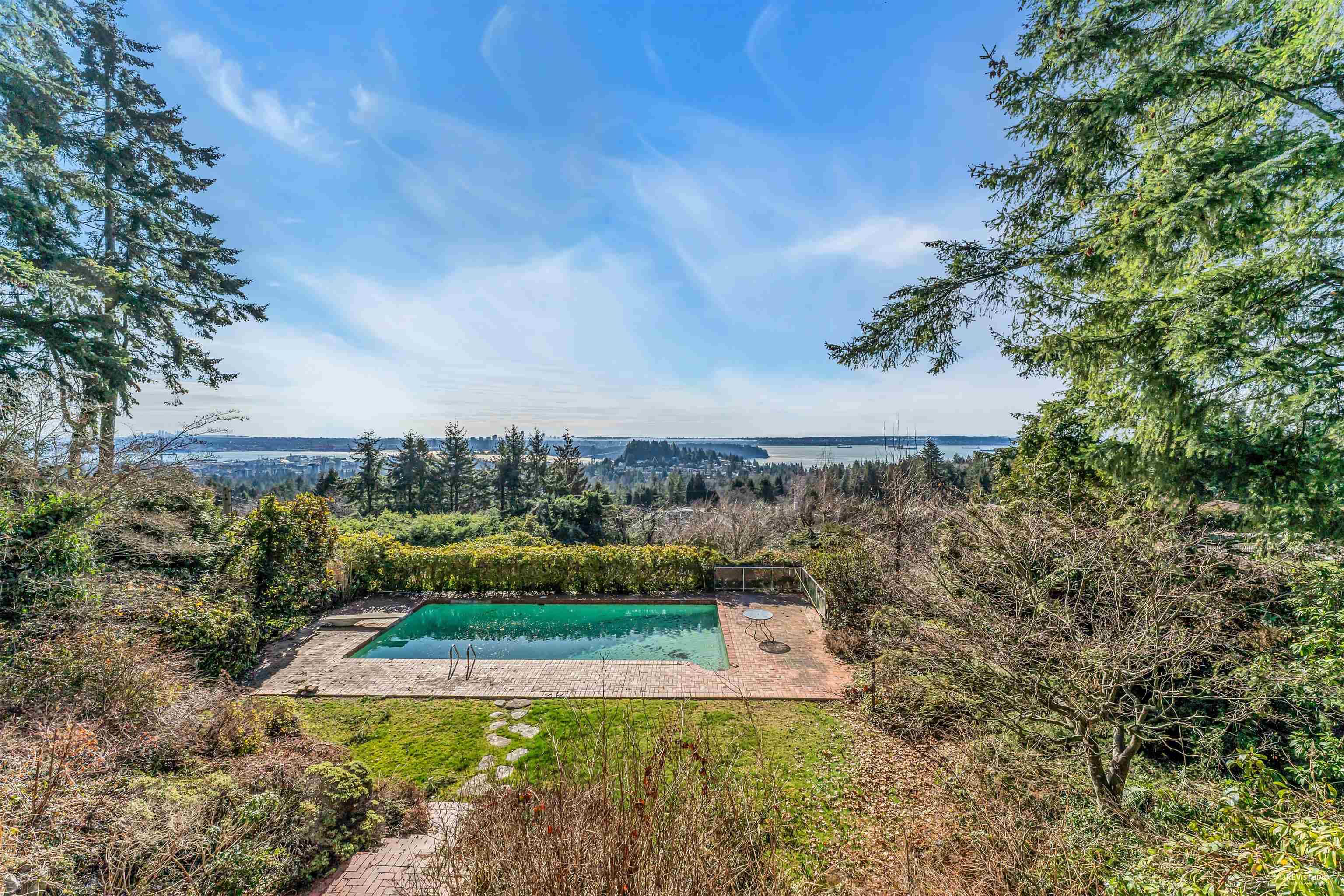 Main Photo: 790 FAIRMILE Road in West Vancouver: British Properties House for sale : MLS®# R2756490