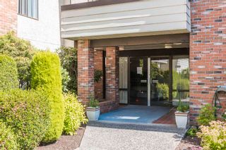 Photo 2: 210 32885 GEORGE FERGUSON Way in Abbotsford: Central Abbotsford Condo for sale in "FAIRVIEW MANOR" : MLS®# R2596928
