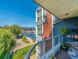Photo 32: 307 1502 ISLAND PARK Walk in Vancouver: False Creek Condo for sale in "The Lagoons" (Vancouver West)  : MLS®# R2664298