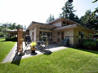 Photo 3: 1281 Roberton Blvd in FRENCH CREEK: PQ French Creek Row/Townhouse for sale (Parksville/Qualicum)  : MLS®# 610015