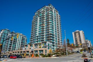 Main Photo: TH11 188 E ESPLANADE Street in North Vancouver: Lower Lonsdale Townhouse for sale in "Esplanade at the Pier" : MLS®# R2761524