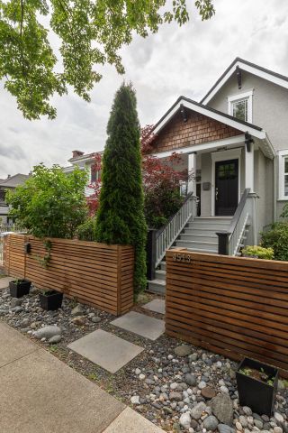Photo 3: 4513 WALDEN Street in Vancouver: Main House for sale in "Main" (Vancouver East)  : MLS®# R2870707