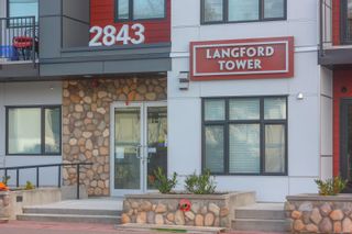 Photo 2: 406 2843 Jacklin Rd in Langford: La Langford Proper Condo for sale : MLS®# 885285