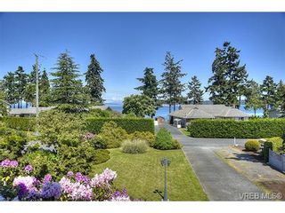 Photo 3: 8012 Arthur Dr in SAANICHTON: CS Turgoose House for sale (Central Saanich)  : MLS®# 731845