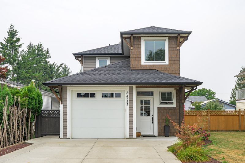 FEATURED LISTING: 34711 2 Avenue Abbotsford