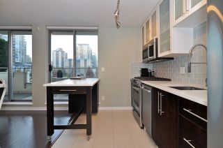 Photo 10: 411 1225 RICHARDS Street in Vancouver: Yaletown Condo for sale in "Eden" (Vancouver West)  : MLS®# V1052342