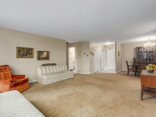 Photo 5: 302 5425 YEW Street in Vancouver: Kerrisdale Condo for sale in "The Belmont" (Vancouver West)  : MLS®# R2337022