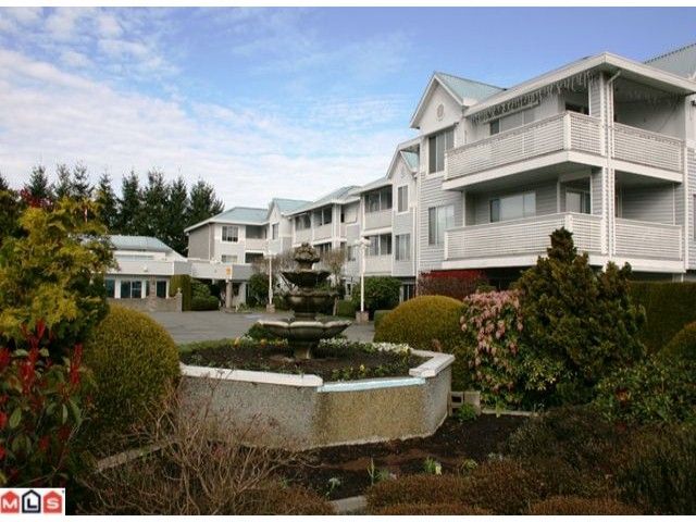 Main Photo: 114 32833 LANDEAU Place in Abbotsford: Central Abbotsford Condo for sale in "Park Place" : MLS®# F1005913