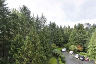 Photo 9: 802 2004 FULLERTON Avenue in North Vancouver: Pemberton NV Condo for sale in "Woofcroft - Whyte Cliff" : MLS®# R2433168