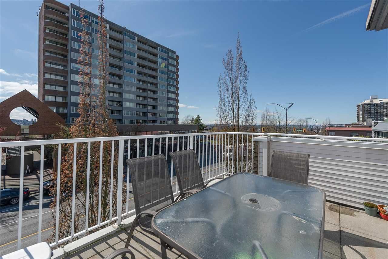 Main Photo: 305 3939 HASTINGS Street in Burnaby: Vancouver Heights Condo for sale in "THE SIENNA" (Burnaby North)  : MLS®# R2359250