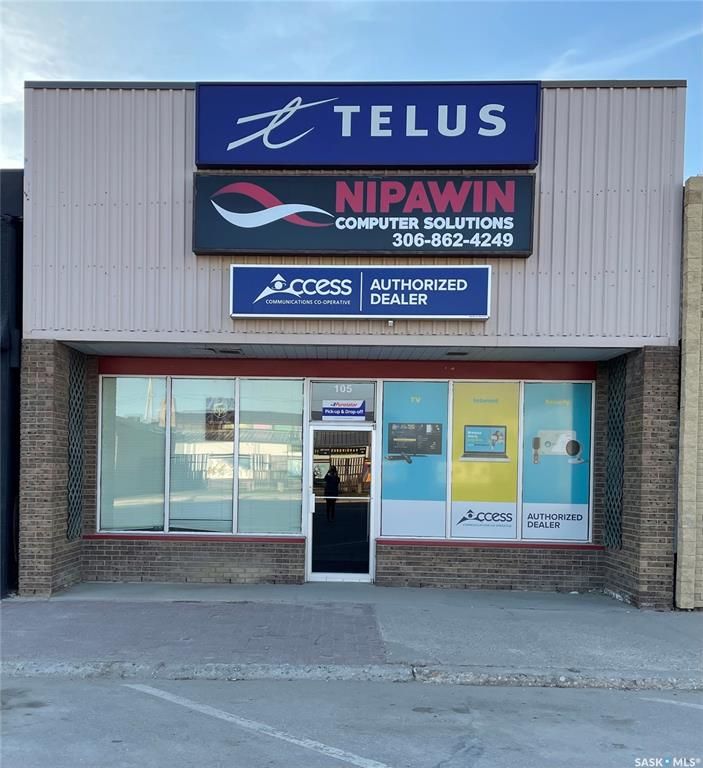 Main Photo: 105 1st Avenue East in Nipawin: Commercial for sale : MLS®# SK927752