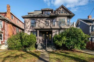 Photo 1: 1657 Larch Street in Halifax: 2-Halifax South Residential for sale (Halifax-Dartmouth)  : MLS®# 202226365