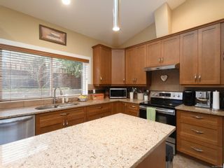 Photo 14: 6830 East Saanich Rd in Central Saanich: CS Saanichton House for sale : MLS®# 873148