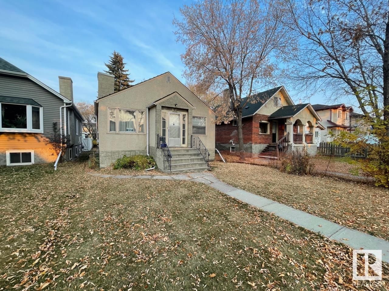 Main Photo: 11520 81 Street in Edmonton: Zone 05 House for sale : MLS®# E4317833